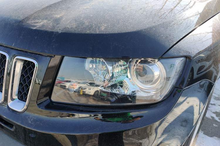 Used Jeep Compass 2015 2.0L two-wheel drive sport version