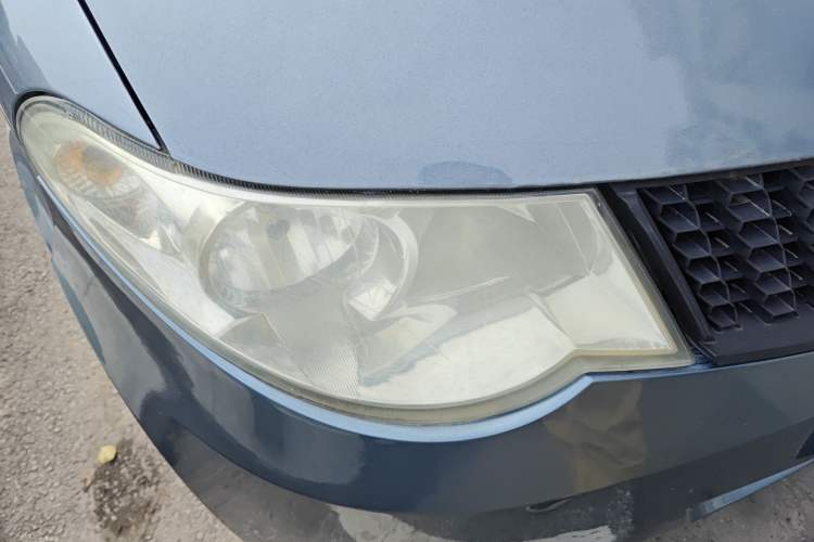 Used Wuling Hongguang 2013 1.5L Base Version Right Front Headlight