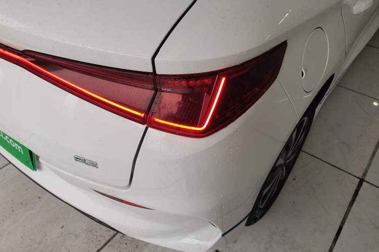 Used BYD e2 2019 Standard Range Version – Yue·Standard Model
