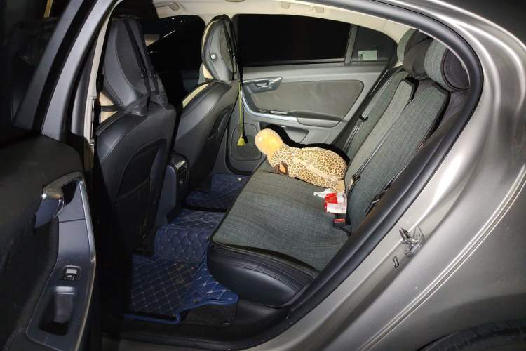 Used Volvo S60 2016 S60L T3 Smart Drive Edition
