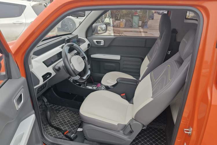 Used Geely Galaxy Panda 2024 200km Panda Rider Left Front Seat