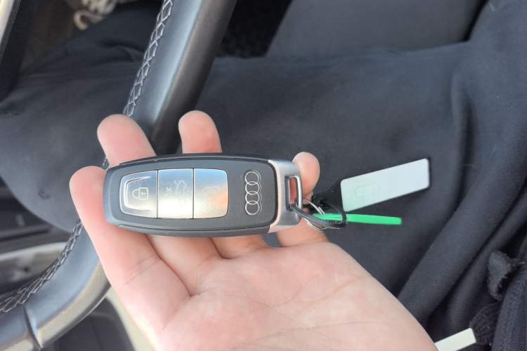 Used Audi Q4 e-tron 2022 50 e-tron quattro Creation Edition
