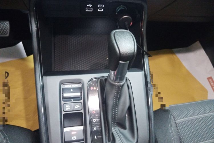 Used Honda Breeze 2025 240TURBO Two-Wheel Drive Elite Edition 5 Seats Gear Lever