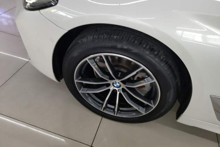 Used BMW 5 Series 2022 525Li M Sport Package Exterior 4