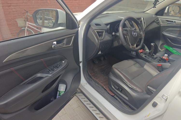 Used CHANGAN CS75 2014 2.0L Manual Luxury Version China IV Standard
