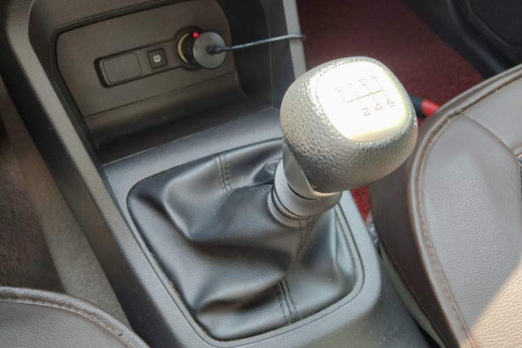 Used Wuling Hongguang 2019 1.5L S Standard Version China VI LAR
