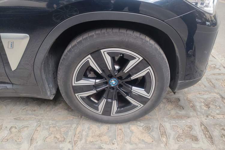 Used BMW iX3 2021 Leading Model
