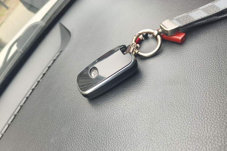 Used Kia Sportage R 2014 2.0L Automatic Two-Wheel Drive GLS Trim
