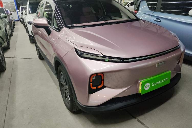 Used Geometry E Firefly 2023 401 km Super-Liked Special Edition 5 Seats