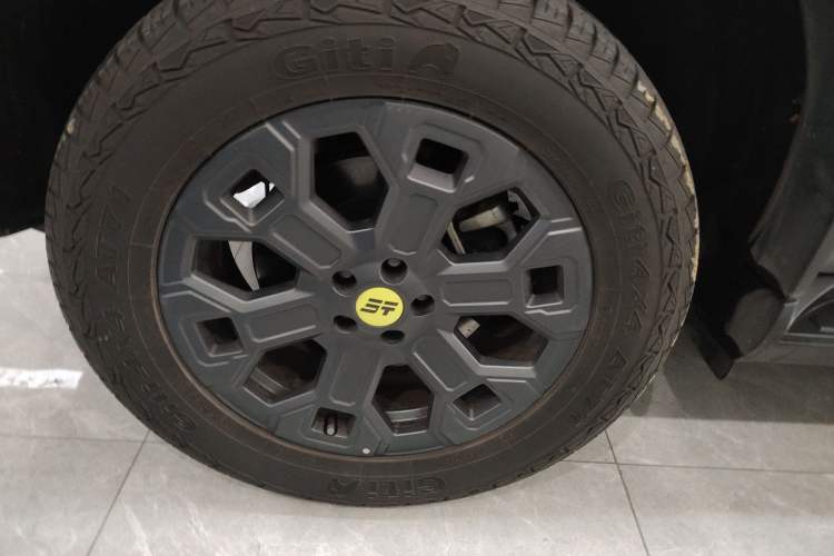 Used JETOUR Traveler C-DM 2024 C-DM 206KM Four-Wheel Drive Wilderness Edition Right Rear Wheel Hub