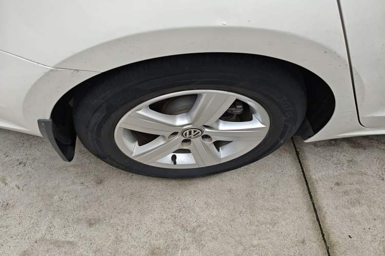 Used Volkswagen Lamando 2021 230TSI DSG Fashion Edition Right Rear Wheel Hub