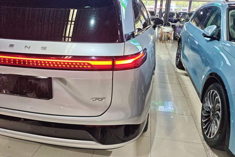 Used XPeng G9 2022 570 Max Right Rear Taillight