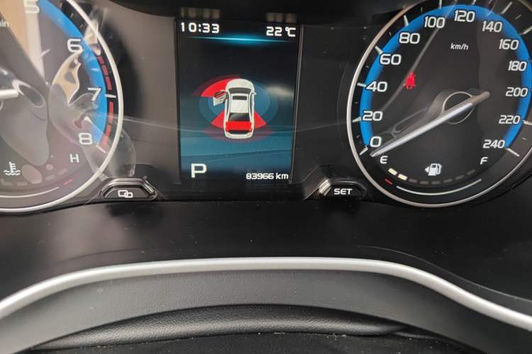 Used Geely Auto Emgrand 2019 Leading Edition 1.5L CVT Luxury Model China V Standard Odometer Close Up