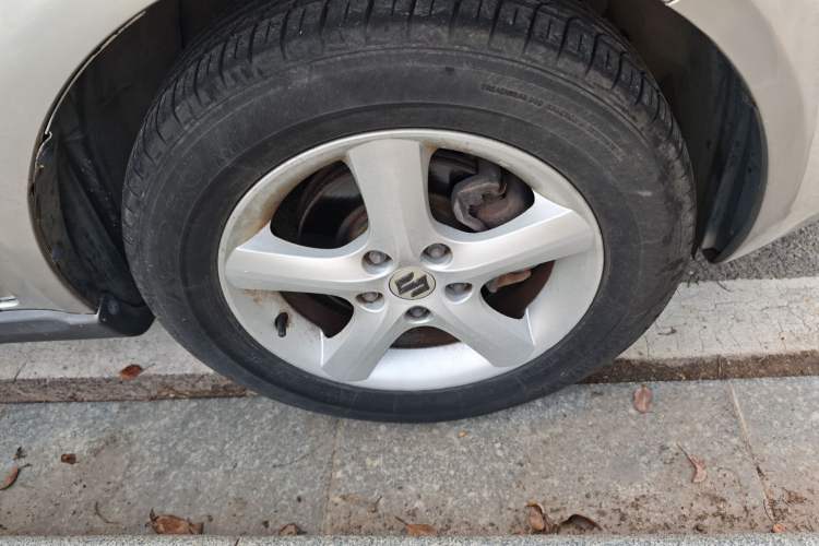 Used Suzuki SX4 2011 Hatchback 1.6L Automatic Comfort Model Exterior 1