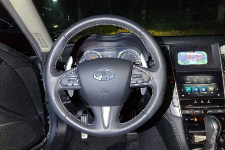 Used Infiniti Q50 2014 3.7L Luxury Sport Edition Steering Wheel