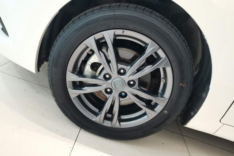 Used CHANGAN Eado DT 2019 1.6L Manual Comfort Model China VI Standard
