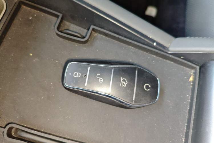 Used BYD Qin L 2024 DM-i 120KM Leading Model Vehicle Key