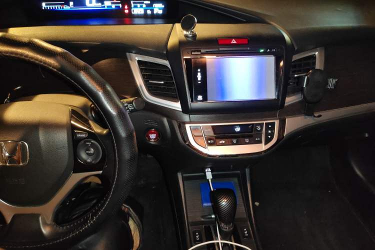 Used Honda Jade 2016 1.8L CVT Luxury Prestige Edition 5-seater
