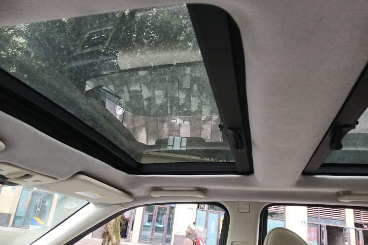 Used Land Rover Freelander 2 2014 2.2T SD4 SE Diesel Edition Headliner