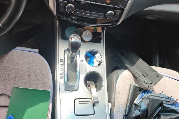 Used Nissan Teana 2016 Revised Version 2.0L XL Comfort Edition Gear Lever