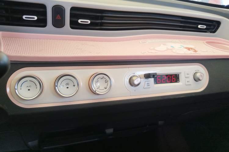 Used Wuling Hongguang MINIEV 2021 Macaron Premium Model – Lithium Iron Phosphate
