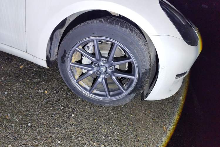 Used Tesla Model 3 2020 Refreshed Version Long-Range Rear-Wheel Drive Right Front Wheel Hub