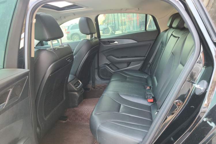 Used Hongqi H5 2022 Classic Model Facelift 1.5T DCT Qiyun Edition Left Rear Seat