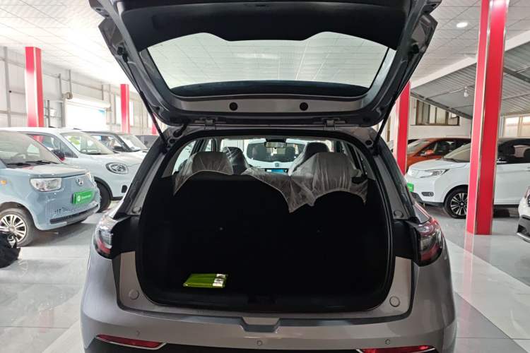 Used Geely Galaxy Geome 2026 Model 310km Youth Edition Trunk