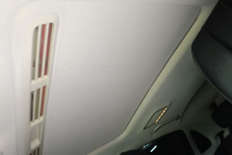 Used Mercedes-Benz E-Class 2016 E 300 L Stylish Model Headliner