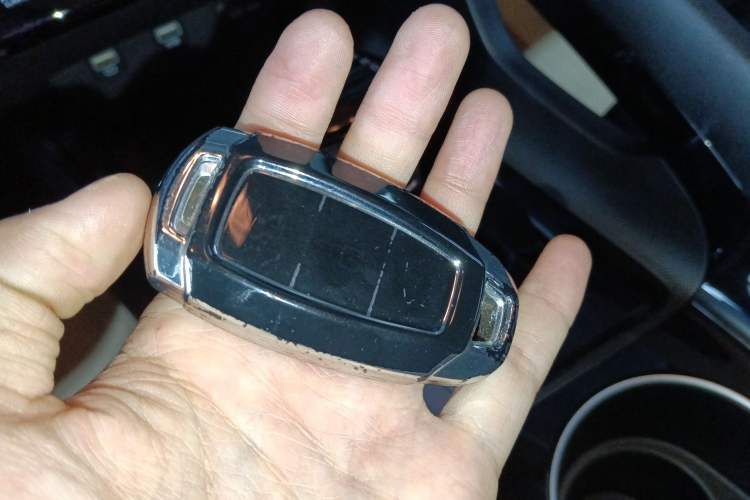 Used Hyundai Elantra 2021 1.5L CVT LUX Prestige Edition Vehicle Key