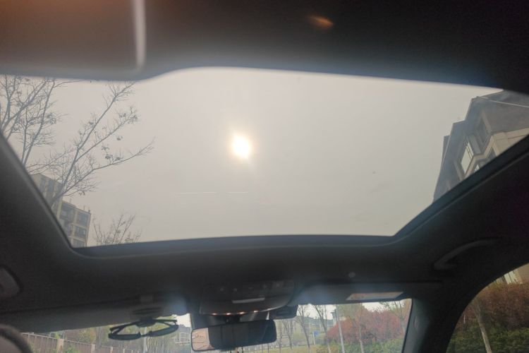 Used Mercedes-Benz GLC 2020 Facelift GLC 300 L 4MATIC Dynamic Edition Headliner