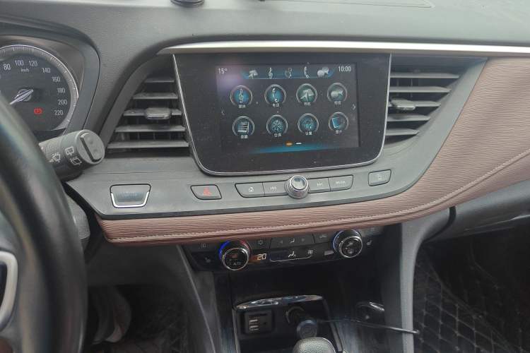 Used Buick GL6 2019 18T 6-Seater Connected Luxury Version China VI Standard