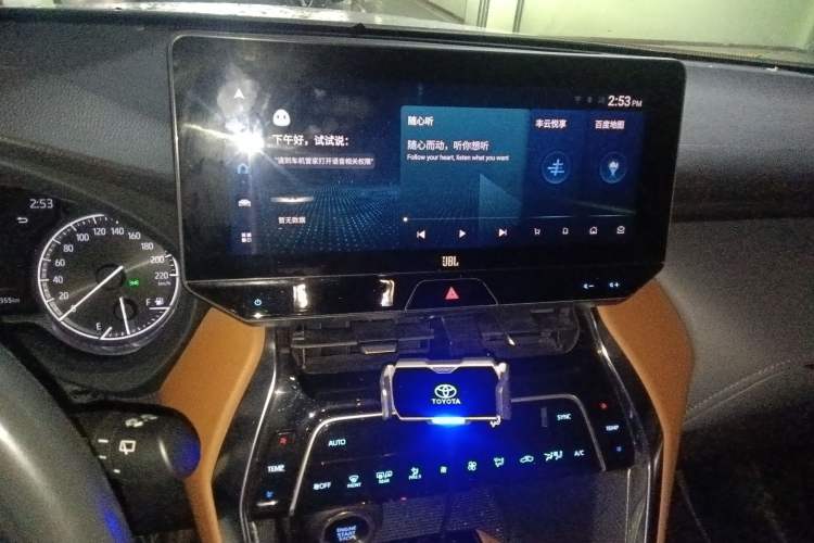 Used Toyota Venza 2022 2.0L CVT Two-Wheel Drive Prestige Edition Audio And AC Panel