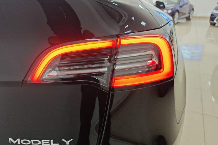 Used Tesla Model Y 2022 Rear-Wheel-Drive Version
