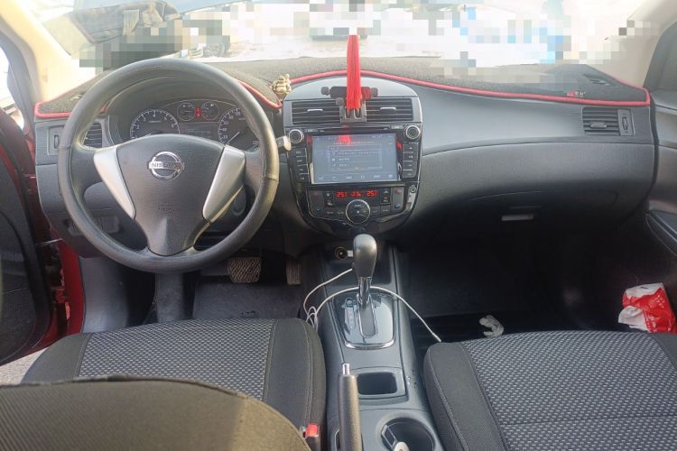 Used Nissan Tiida 2011 1.6L CVT Smart Version
