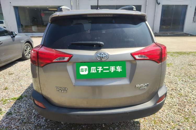 Used Toyota RAV4 2013 2.0L CVT Four-Wheel Drive Fashion Edition
