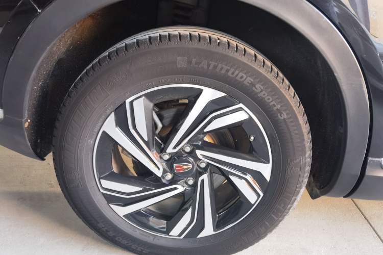 Used Hongqi HS5 2022 Revised Version 2.0T Smart Connect Flagship Edition