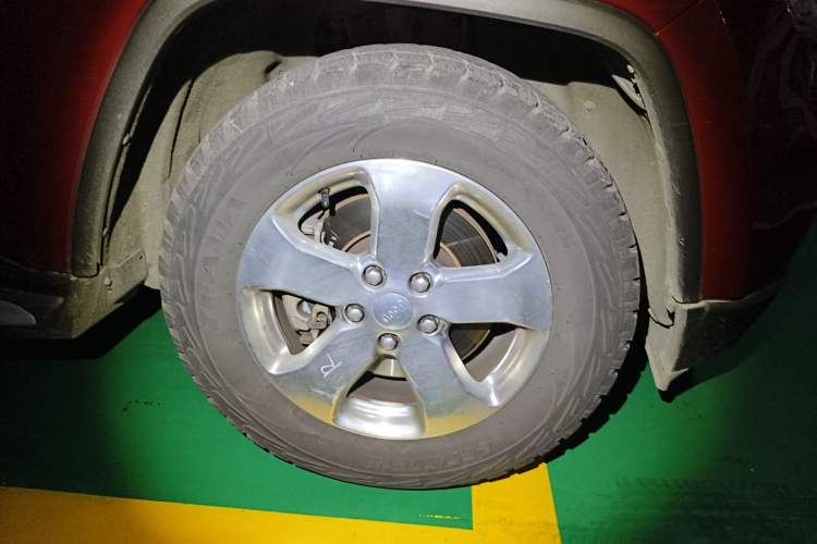 Used Jeep Grand Cherokee 2013 3.6L Comfort Edition
