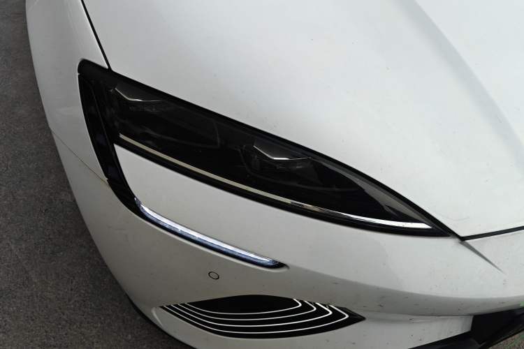 Used BYD Seal 2022 550 km Standard Range Rear-Wheel Drive Prestige Version
