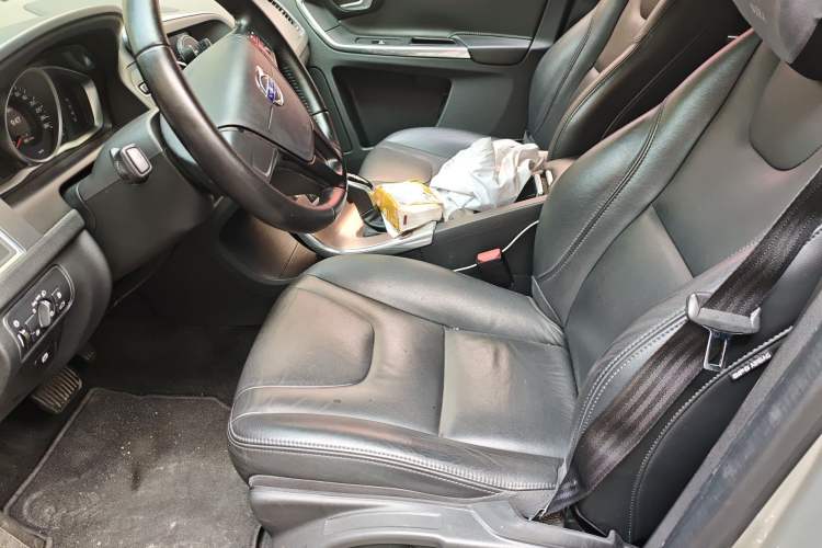 Used Volvo XC60 2017 T5 Smart Upgrade Edition