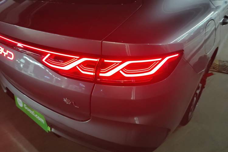 Used BYD Qin L 2025 DM-i Smart Drive 120KM Leading Model