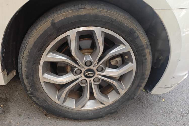 Used Geely Auto Emgrand GT 2016 2.4L Zunya Model
