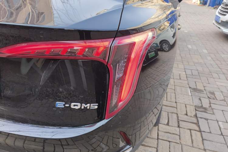 Used Hongqi E-QM5 2022 431 km Charge & Enjoy Edition
