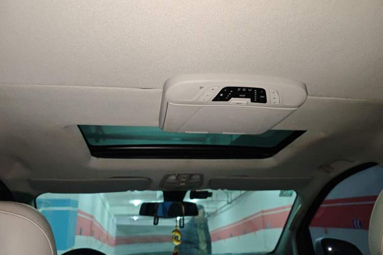 Used SAIC MAXUS G10 2014 2.0T Automatic Luxury Executive Edition
