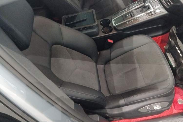 Used Porsche Macan 2021 Macan 2.0T