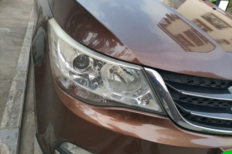 Used Baojun 730 2016 1.5L Manual Comfort Version 7 Seats China V Emission Standard Right Front Headlight