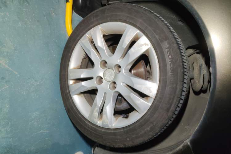 Used Peugeot 3008 2015 1.6THP Automatic Prestige Edition
