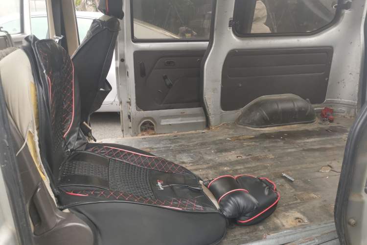 Used Wuling Rongguang 2014 1.2L S Base Model