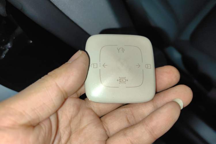 Used Zeekr 7X 2025 100 kWh Long-Range Rear-Wheel Drive with Intelligent Driving Features