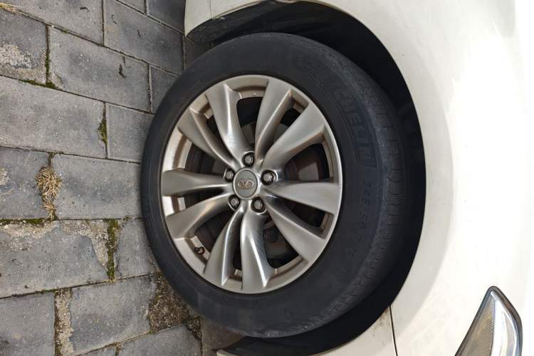 Used Infiniti Q70 2013 Q70L 2.5L Comfort Edition